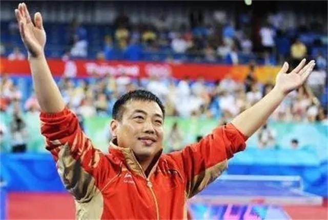 劉國梁事件來龍去脈是什么（2017年，劉國梁卸任總教練：拒絕被降級(jí)當(dāng)組長，主動(dòng)辭職不愿從政）