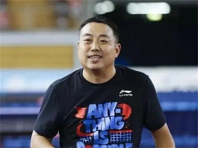 劉國梁事件來龍去脈是什么（2017年，劉國梁卸任總教練：拒絕被降級(jí)當(dāng)組長，主動(dòng)辭職不愿從政）