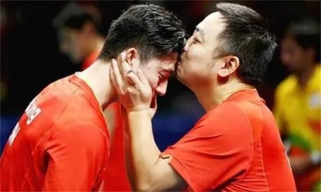 劉國梁事件來龍去脈是什么（2017年，劉國梁卸任總教練：拒絕被降級(jí)當(dāng)組長，主動(dòng)辭職不愿從政）