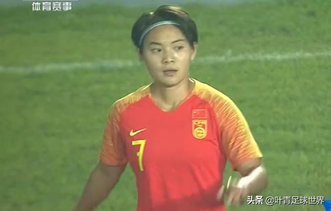 世界杯決賽女足中國對巴西（點球4-2巴西！中國女足奪冠，姑娘們笑開了花，瘋狂擁抱慶祝）