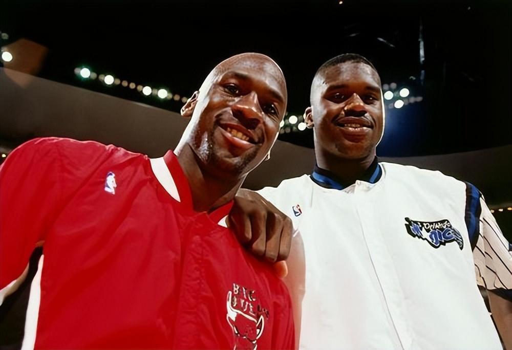 為什么nba要換小球（一個規(guī)則的變動，成就庫里的勇士王朝，讓NBA小球時代到來）